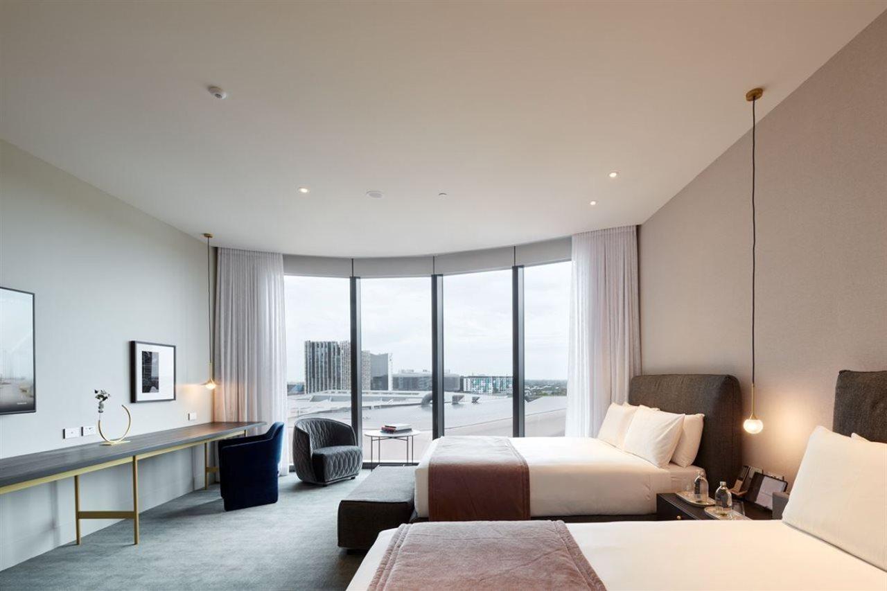 Eos By Skycity Adelajda Zewnętrze zdjęcie A room at the hotel